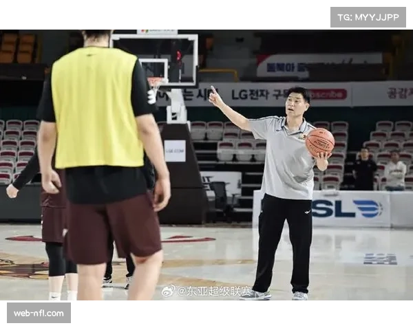 东超C组东京电击对阵昌原猎隼，胜者保留出线希望